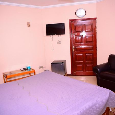 Mir Continental Hotel & Restaurant Muzafferabad Dış mekan fotoğraf