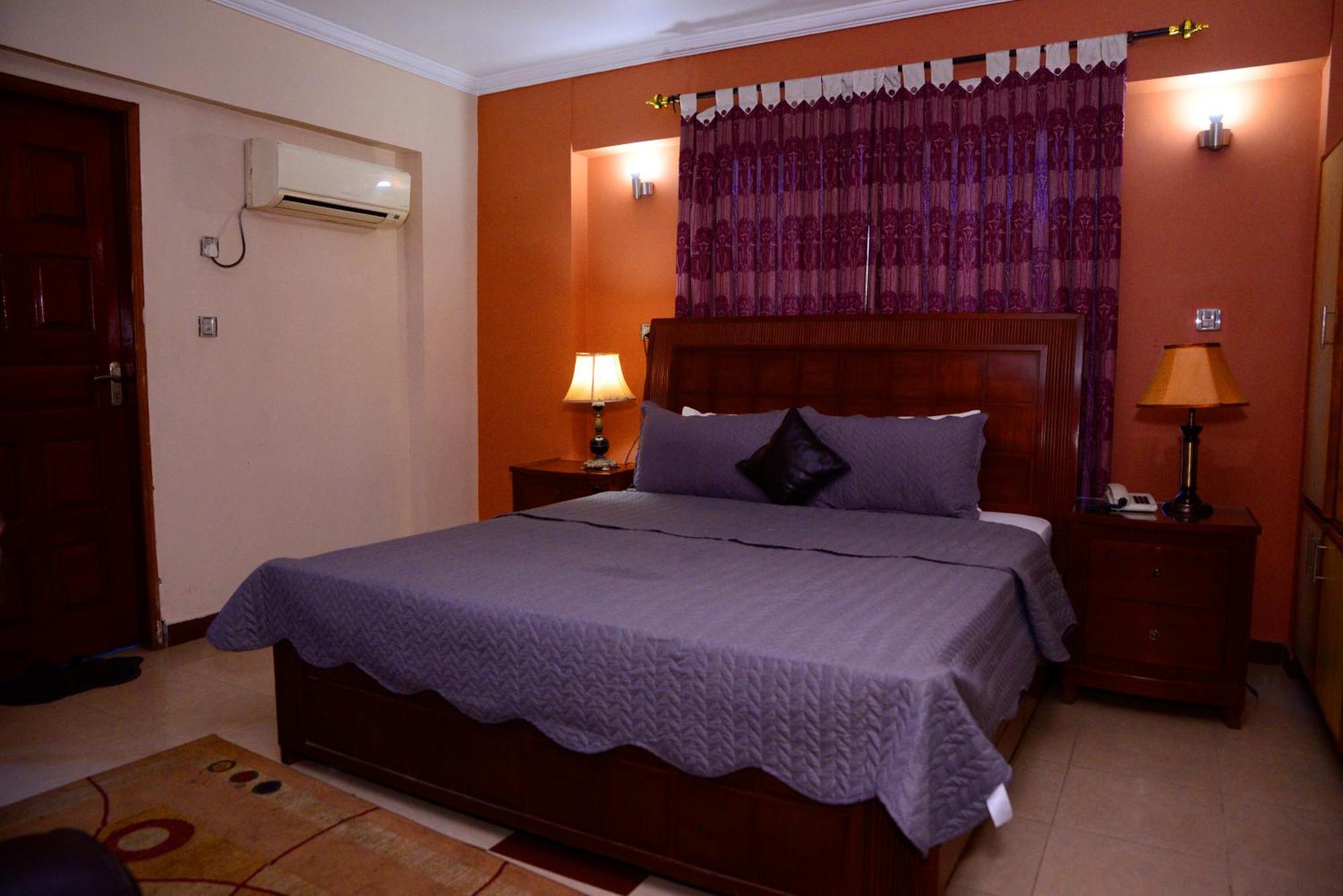 Mir Continental Hotel & Restaurant Muzafferabad Dış mekan fotoğraf