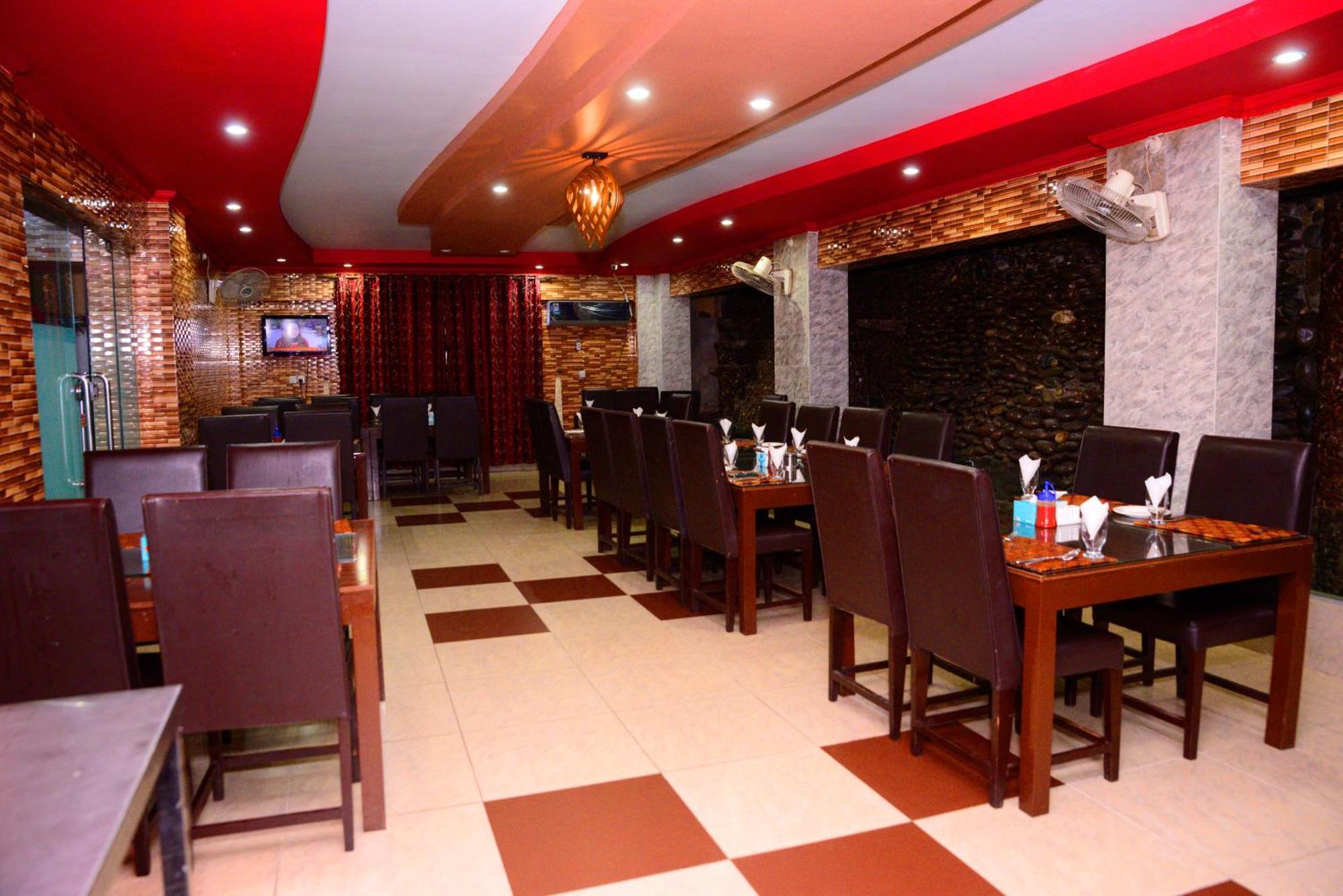 Mir Continental Hotel & Restaurant Muzafferabad Dış mekan fotoğraf